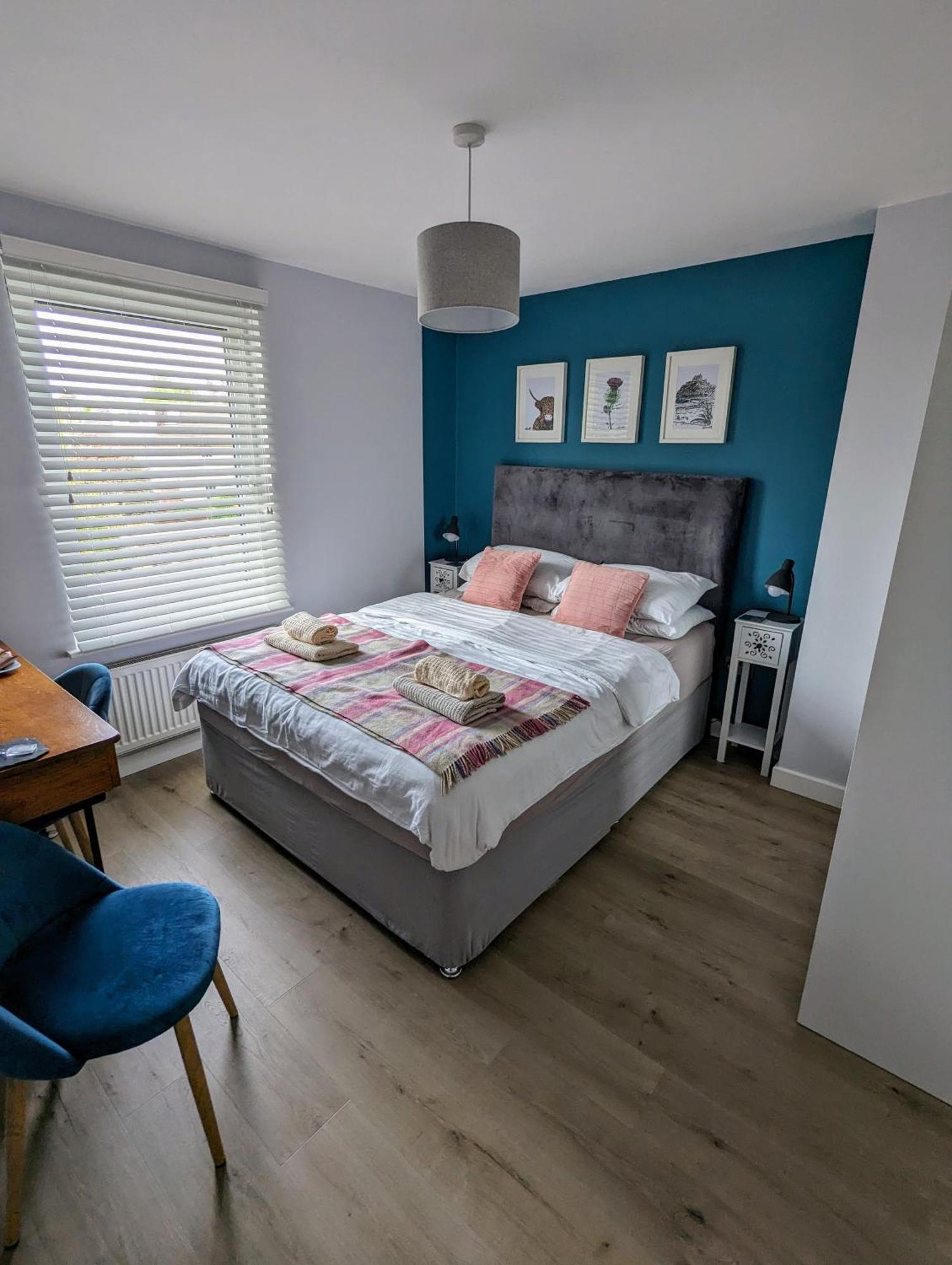 Cosy Guest Room In A Family Home With Free Parking Édimbourg Extérieur photo